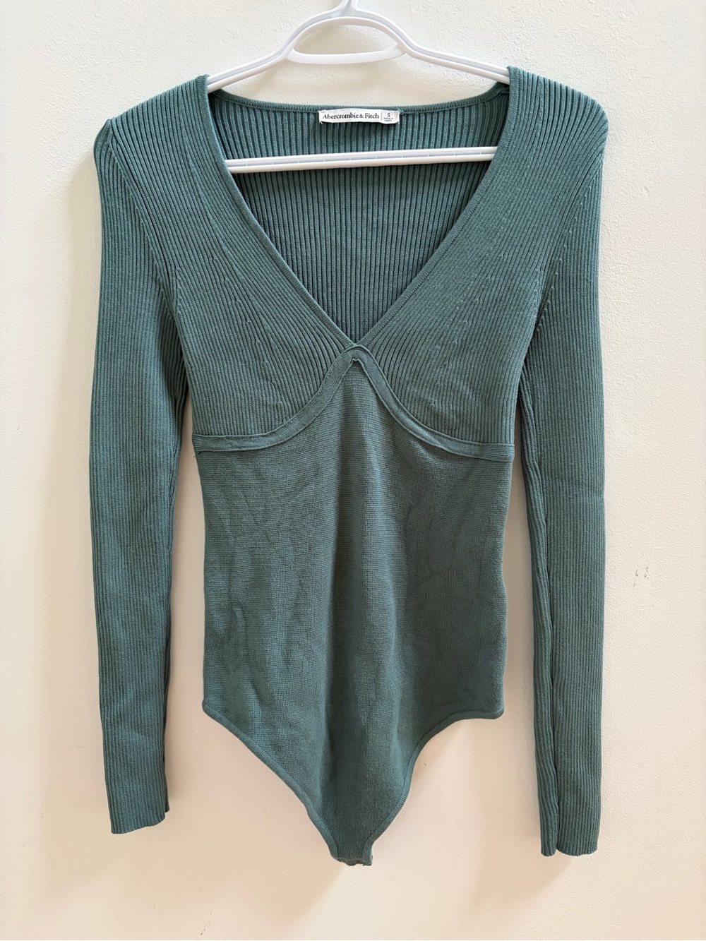 Abercrombie & Fitch Ribbed V-Neck Bodysuit in Dusty Teal Green - Picture 3 of 7